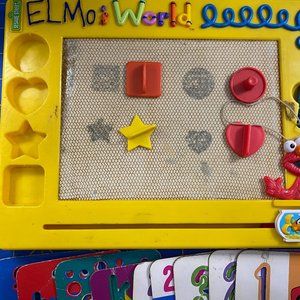 Elmo's World Magnetic Drawing & Doodle Board